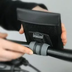 SKS Smartboy Smartphone-Lenkerhalter -Fahrräder Verkäufe SKS Smartphonetasche Smartboy schwarz Klett 11234 4002556646462 f